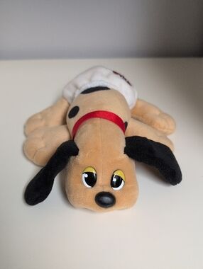 Vintage Pound Puppies Newborn Plush Collectible Black And Tan Dog Puppy
